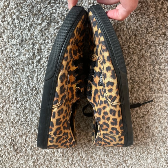 Vans‎ Authentic Lowpro Skate Shoe Leopard Size 6.5 Women’s - Picture 5 of 7